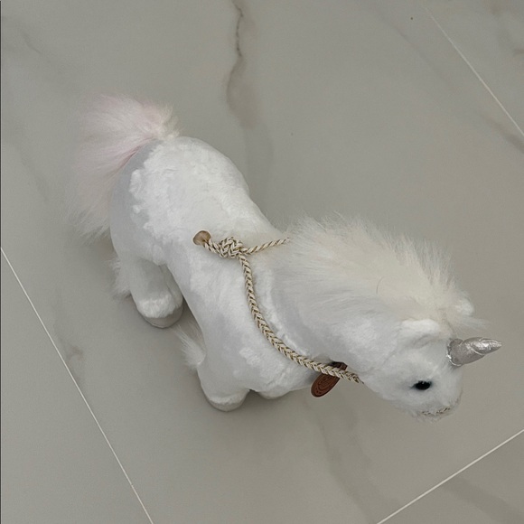 Breyer White Plush Unicorn with Silver color  Horn. - Picture 4 of 10